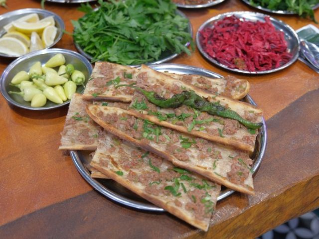 Eşsiz Lezzetin Sırrı, Orijinal Konya Etliekmek Tarifi