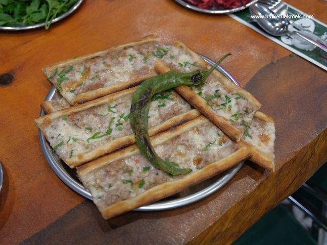 Konya Karışık Börek