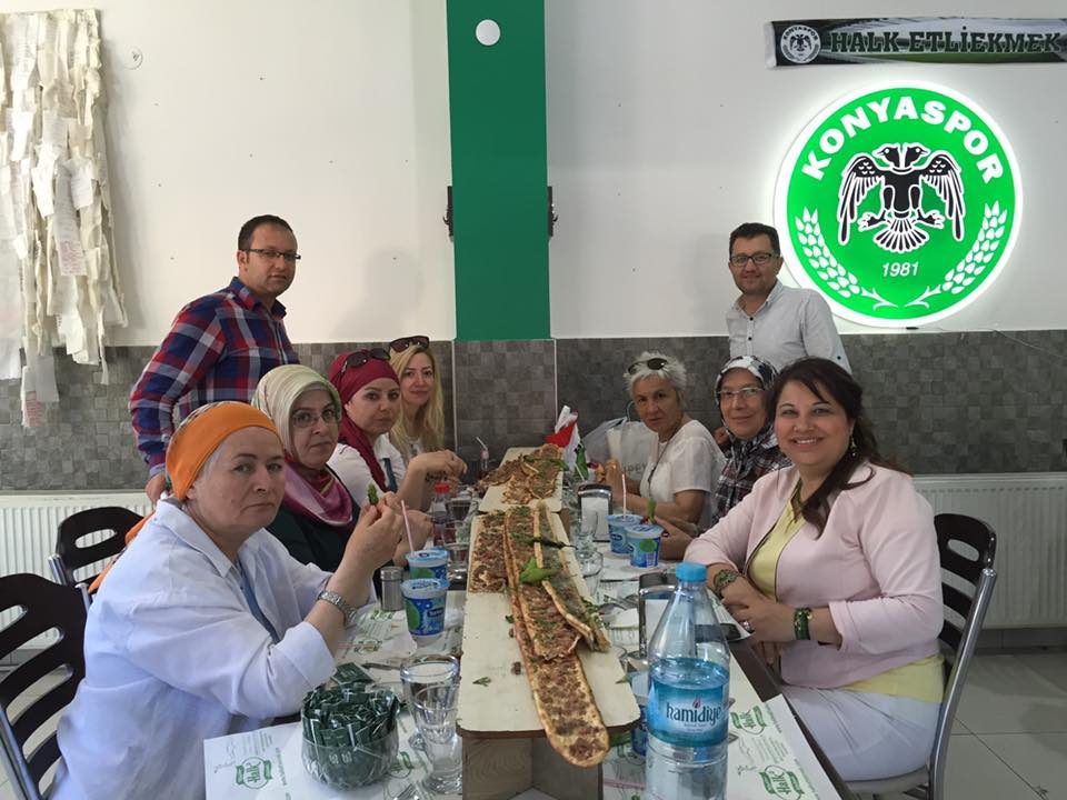 küçüker halk konya böreği konya